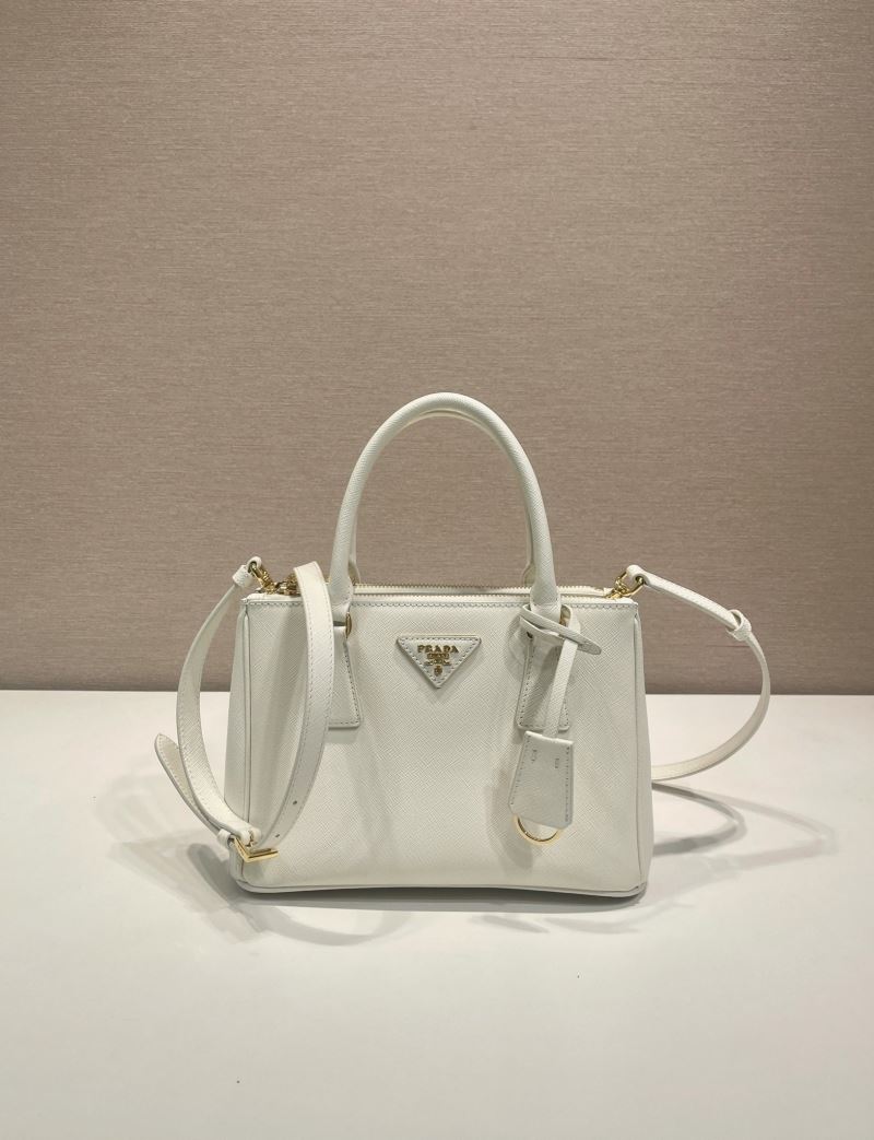 Pra*a top handle bags